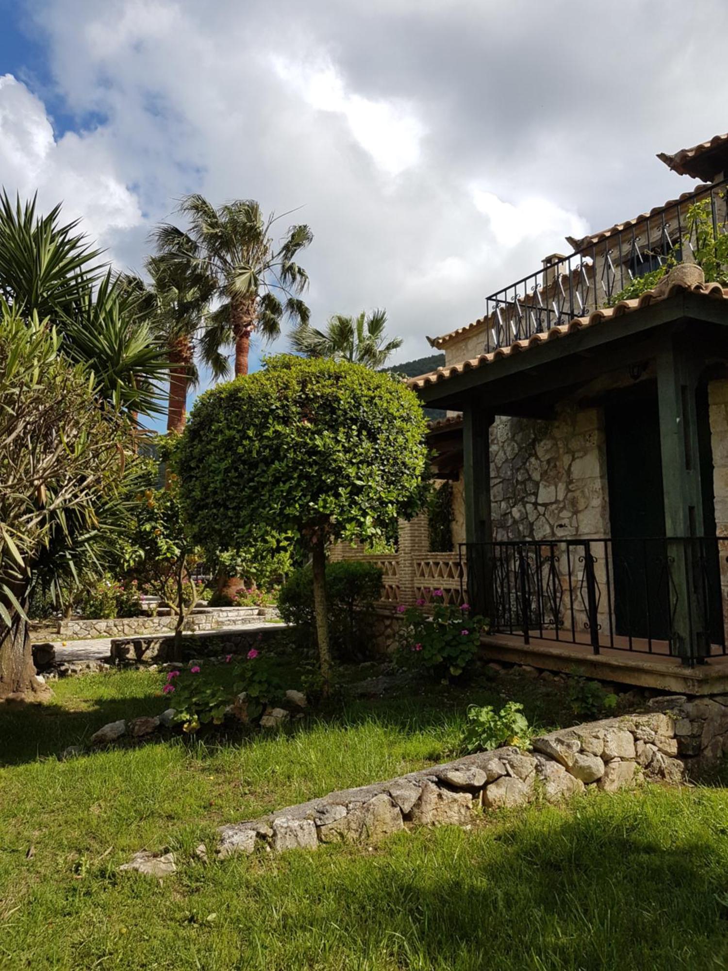 Castello Bellos Villas & Apartments Kerí Kültér fotó