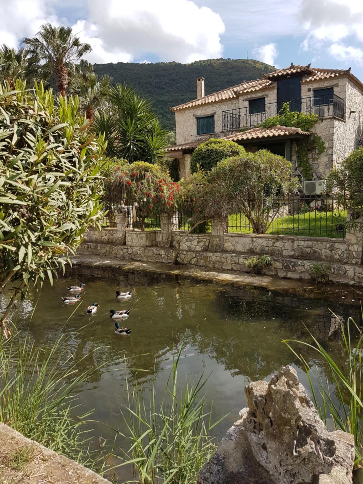 Castello Bellos Villas & Apartments Kerí Kültér fotó