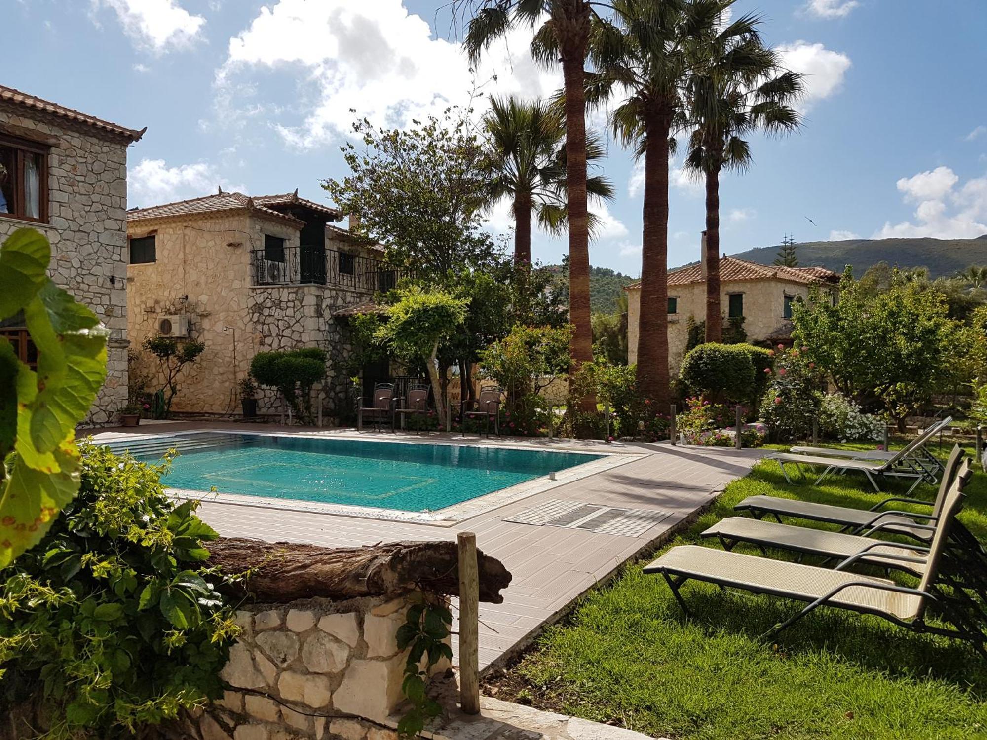 Castello Bellos Villas & Apartments Kerí Kültér fotó