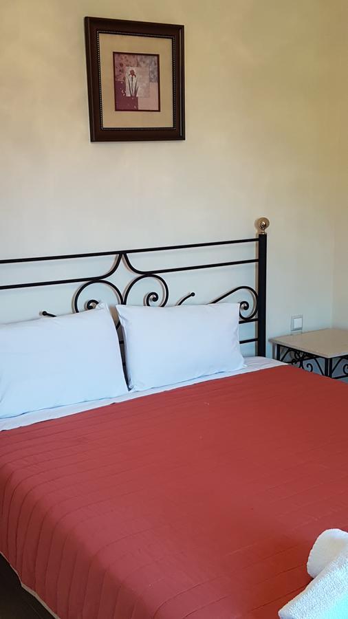 Castello Bellos Villas & Apartments Kerí Kültér fotó