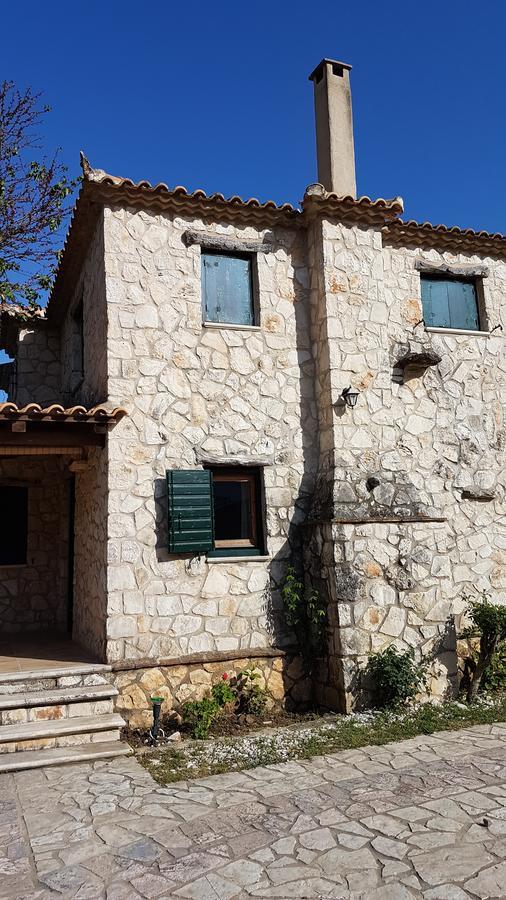 Castello Bellos Villas & Apartments Kerí Kültér fotó