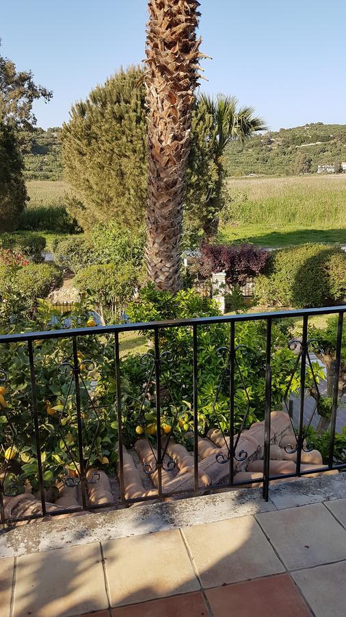 Castello Bellos Villas & Apartments Kerí Kültér fotó