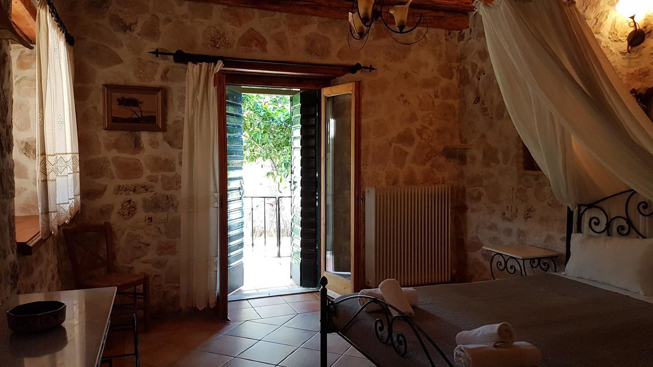Castello Bellos Villas & Apartments Kerí Kültér fotó