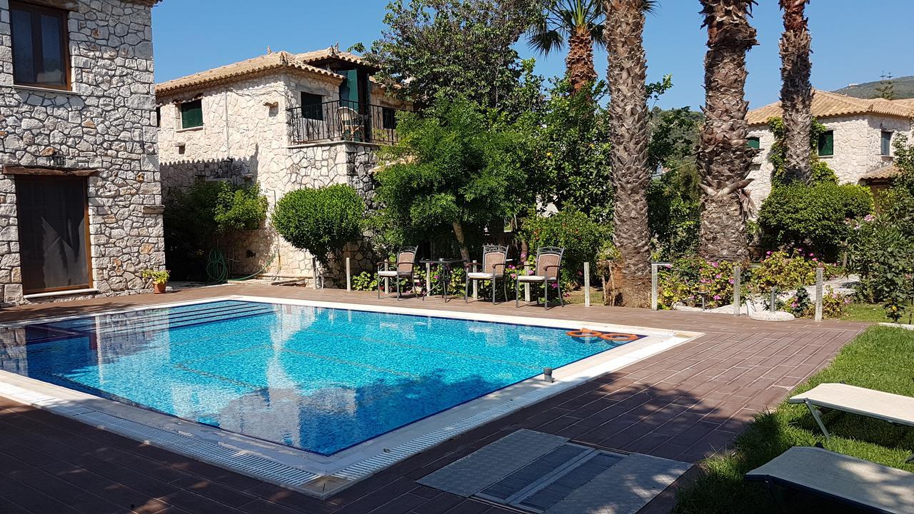 Castello Bellos Villas & Apartments Kerí Kültér fotó